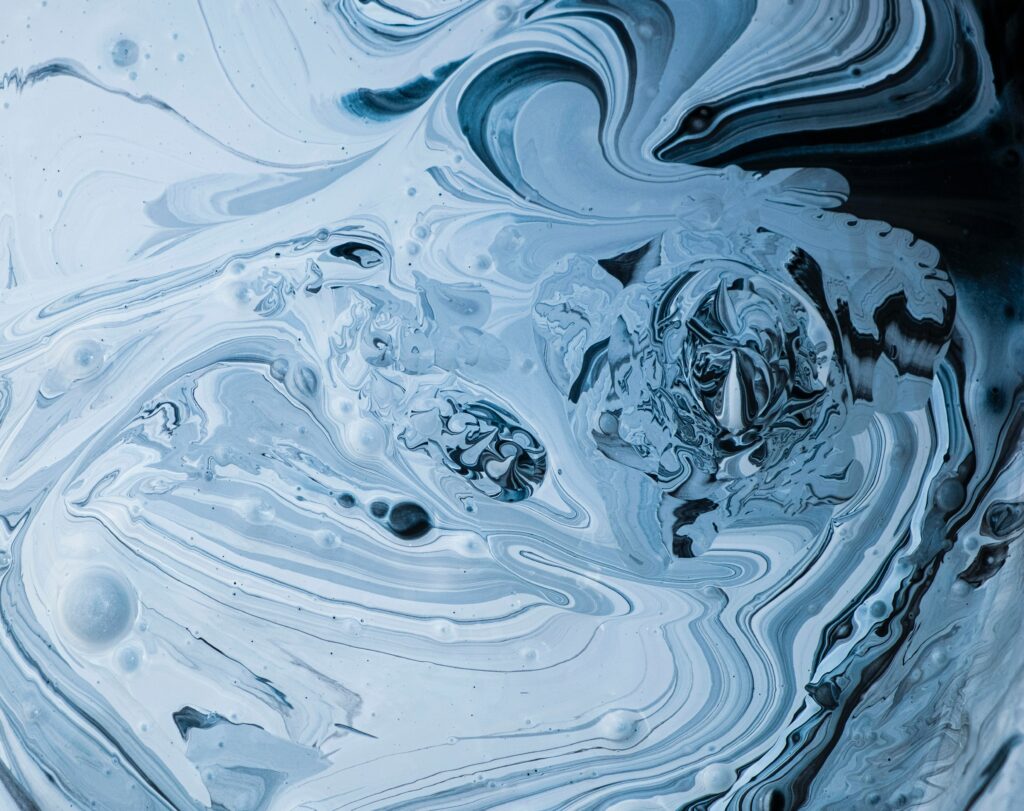 Fluid Art Wallpaper: Mesmerizing Blue & White Abstract Background