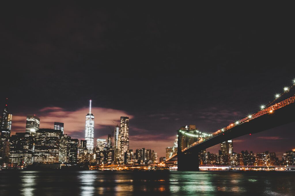 Brooklyn Night Skyline Wallpaper: Iconic Bridge & City Lights