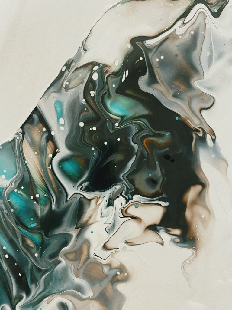 Mesmerizing Fluid Waves Wallpaper - Vibrant Abstract Background