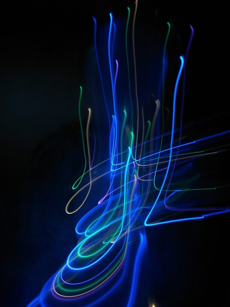 Mesmerizing Freezelight Photography Wallpaper - Blue & Green Abstract