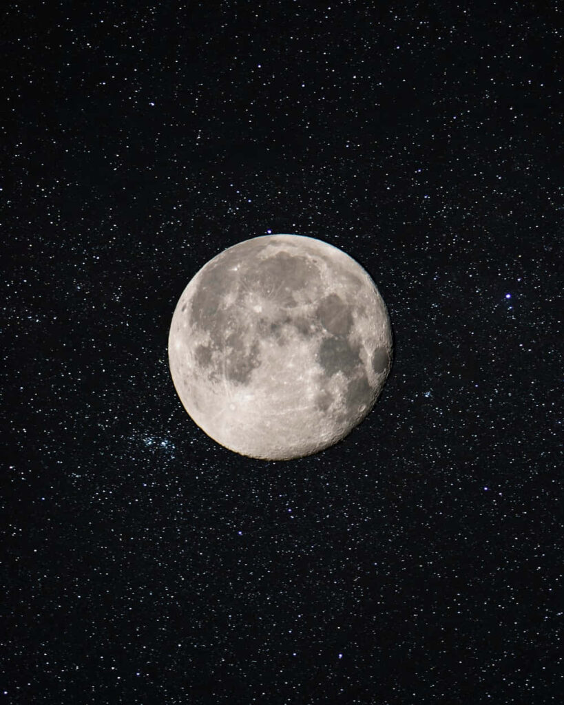 Serene Night Sky Wallpaper: Bright Full Moon & Star-Filled Scene