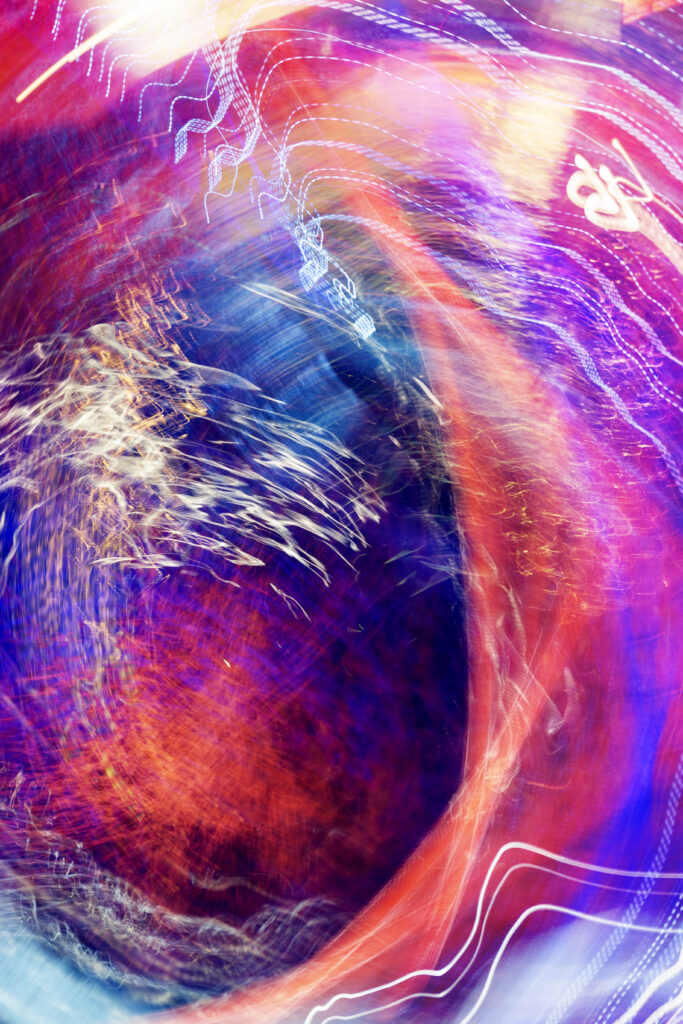 Vibrant 3648x5472 Freezelight Wallpaper: Dynamic Color Abstraction