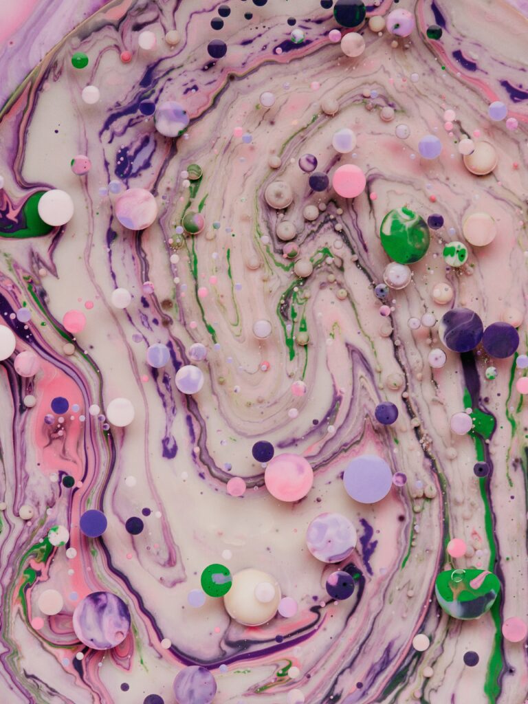 Intricate Liquid Paint Wallpaper: Colorful Macro Swirls & Bubbles