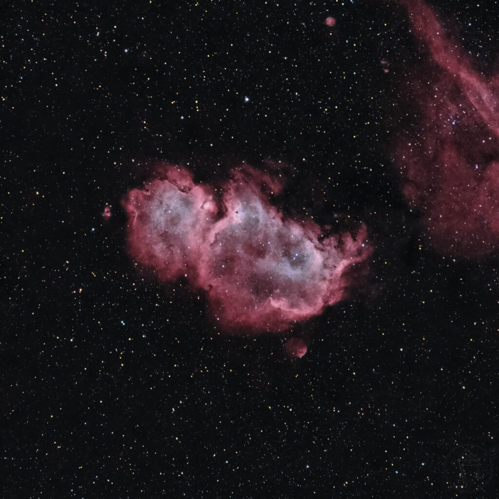 Stunning Nebula Wallpaper: Celestial Scene with Stars & Dust