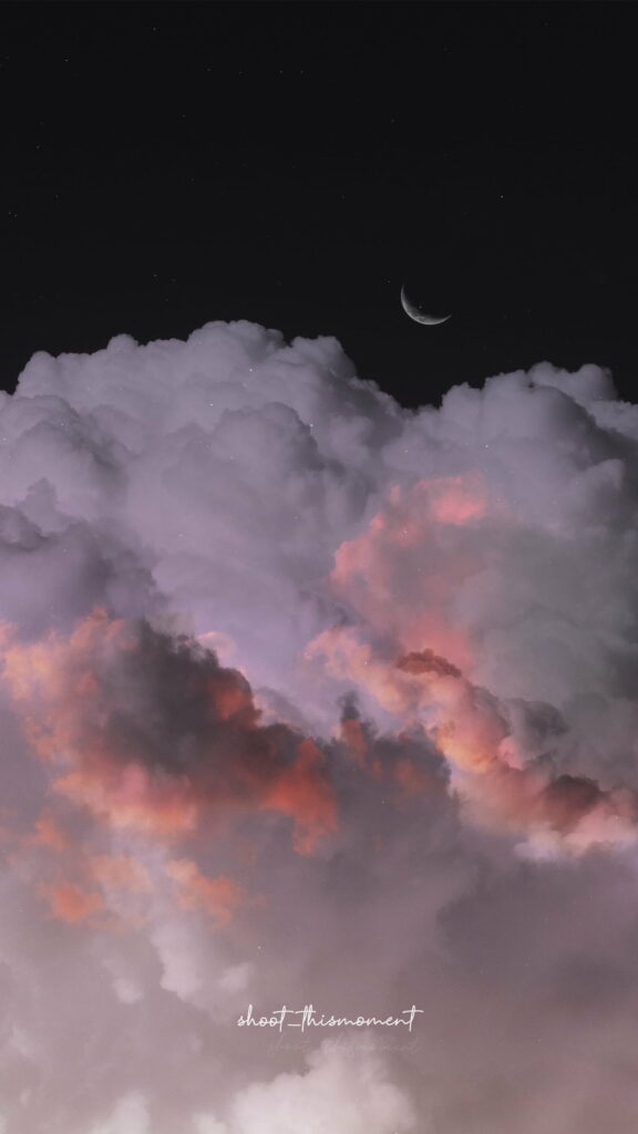 Serene Night Sky HD Wallpaper with Pink Clouds and Crescent Moon