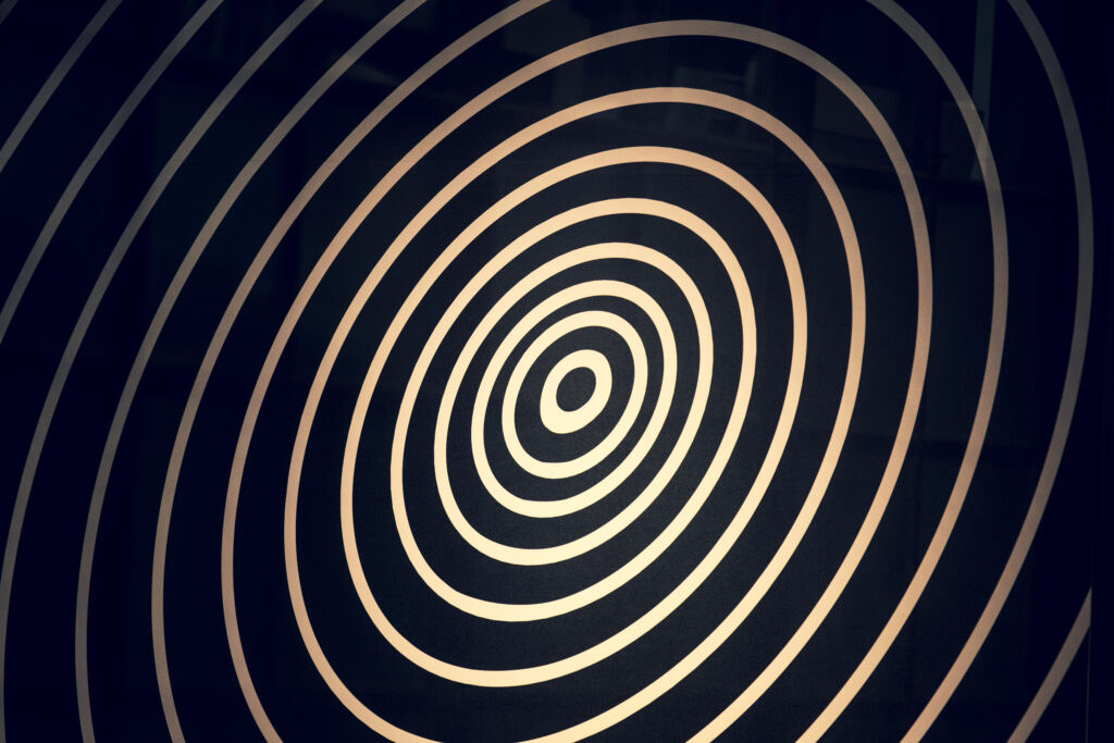 Mesmerizing Spiral Abstract Wallpaper: Modern Gradient Background
