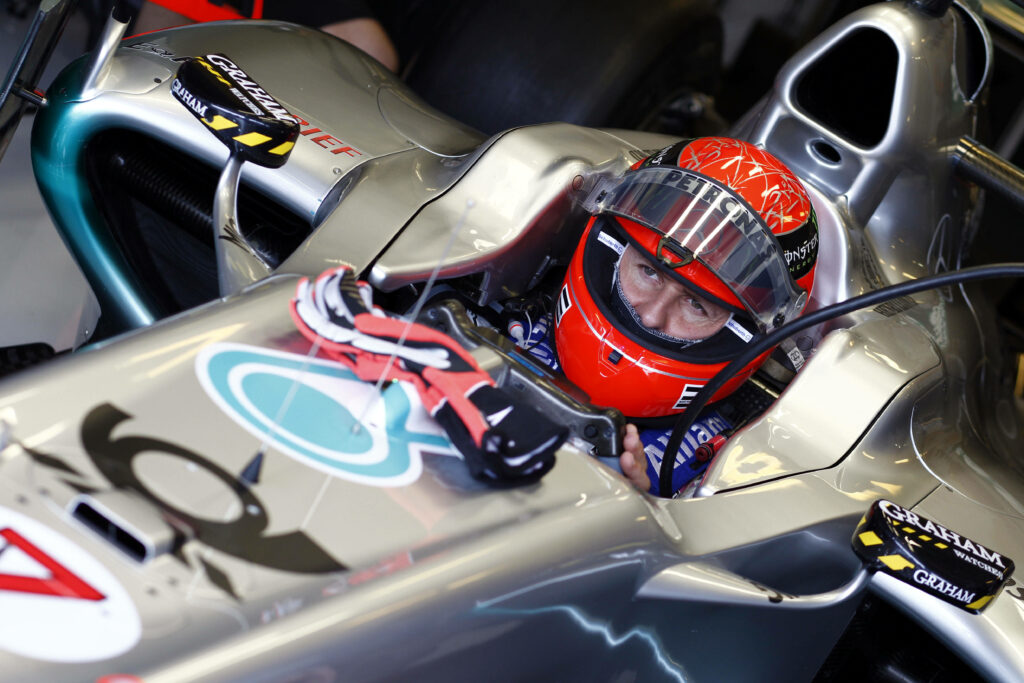 Michael Schumacher Dynamic Wallpaper: Iconic Mercedes F1 Racing Background