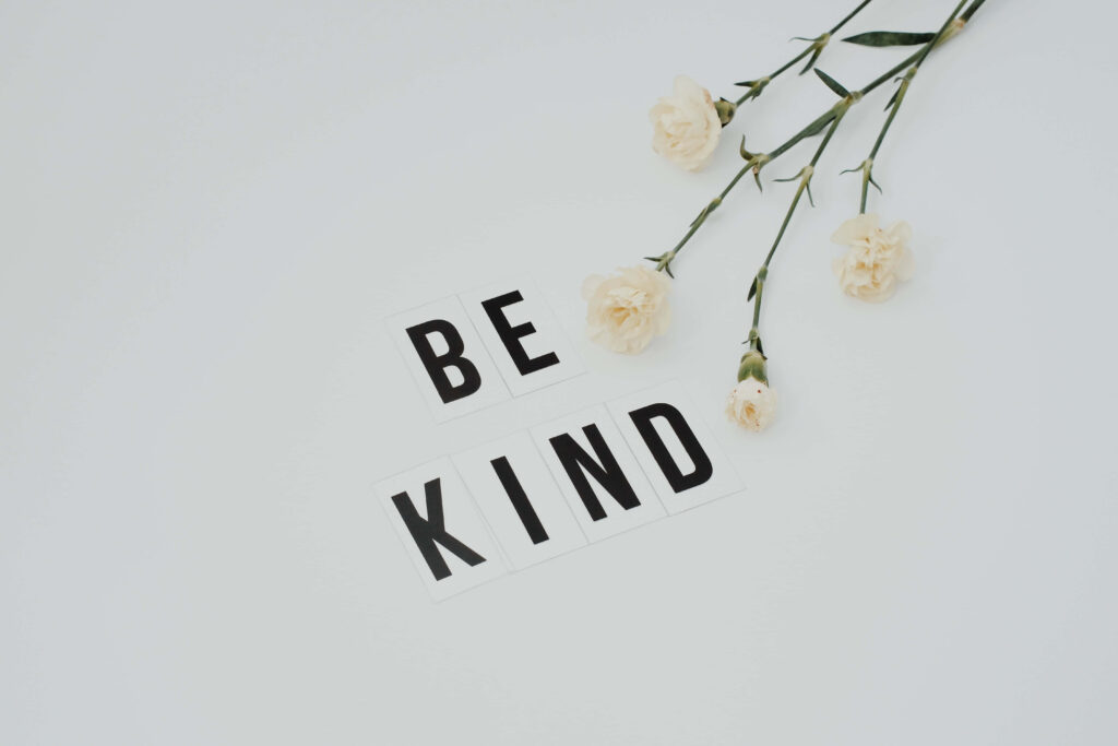 BE KIND Minimalist Wallpaper with Flowers on White Background