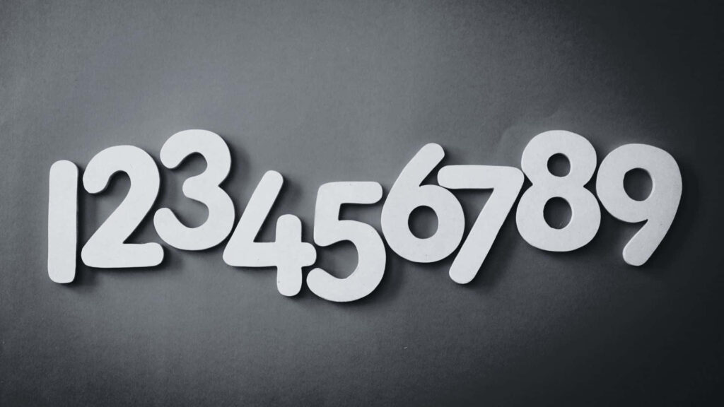 Minimalist Black & White Number Wallpaper: Elegant Decor Background