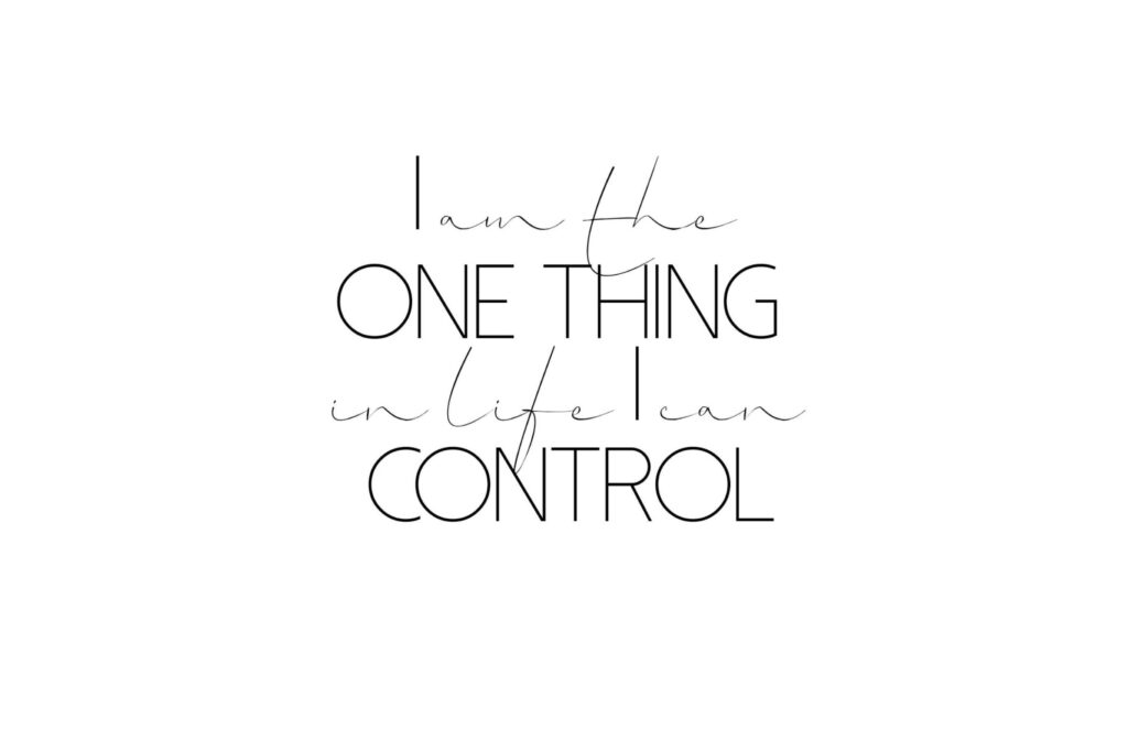 Empowering Minimalist Wallpaper: 'I Control My Life' Quote