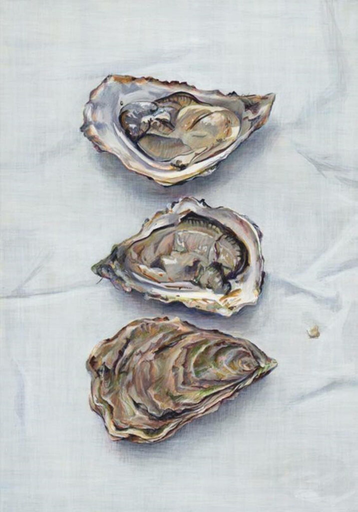 Minimalist Oyster Wallpaper: Textured Elegance on Neutral Background