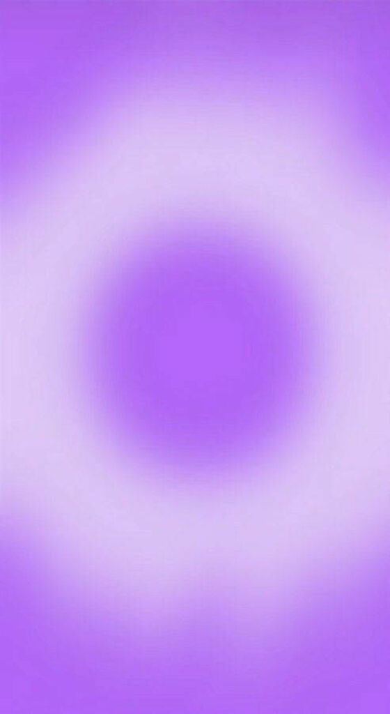Minimalistic Purple Gradient Wallpaper for Soothing iPhone Backgrounds