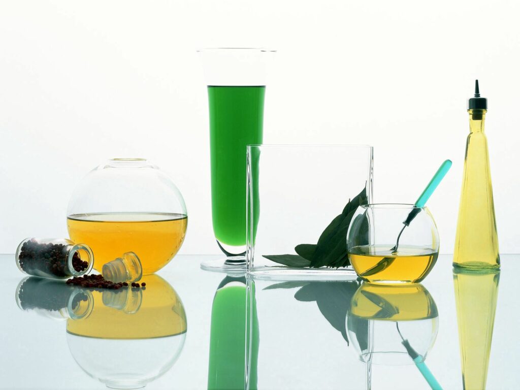 Minimalist Wallpaper: Colorful Glass Containers & Vibrant Beverages