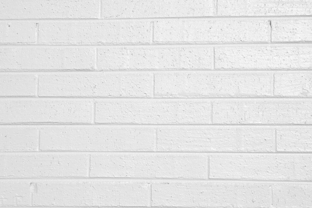 Modern White Brick Wall Wallpaper: Minimalist Running Bond Design
