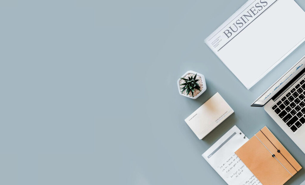 Minimalist Workspace Wallpaper: Aesthetic Grey Background for Productivity