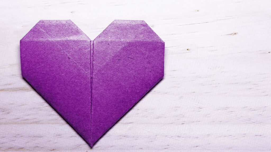 Purple Origami Heart Wallpaper: Minimalistic Courage & Honor Design