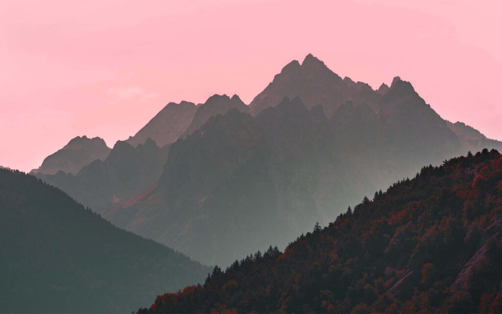 Misty Mountain Peaks Wallpaper at Dusk - Serene Twilight Background