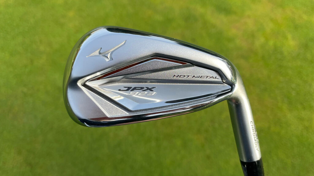 Premium Mizuno JPX 923 Hot Metal Iron Golf Club Wallpaper Background