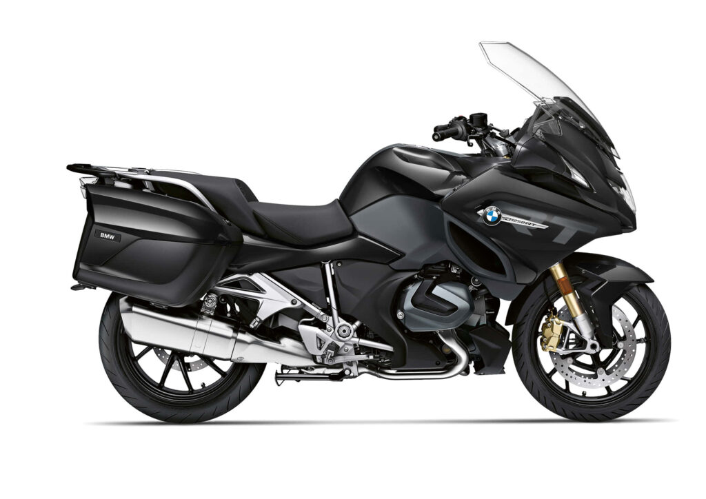 Stylish BMW Motorcycle Wallpaper: Elegant Design for Night Riders