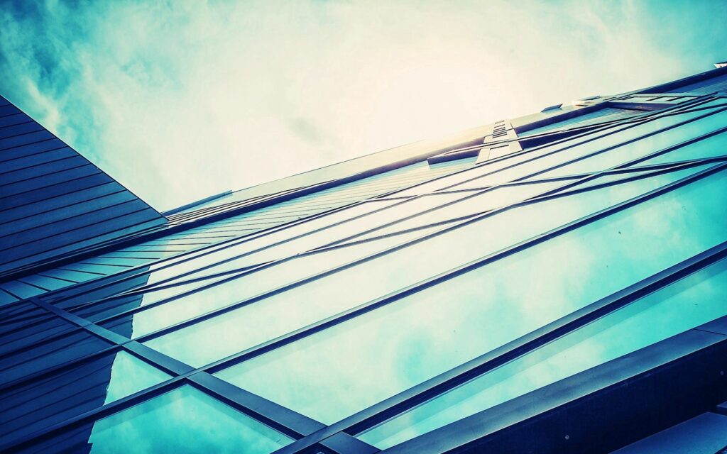 Stunning Skyscraper Wallpaper: Modern Elegance & Bright Skies
