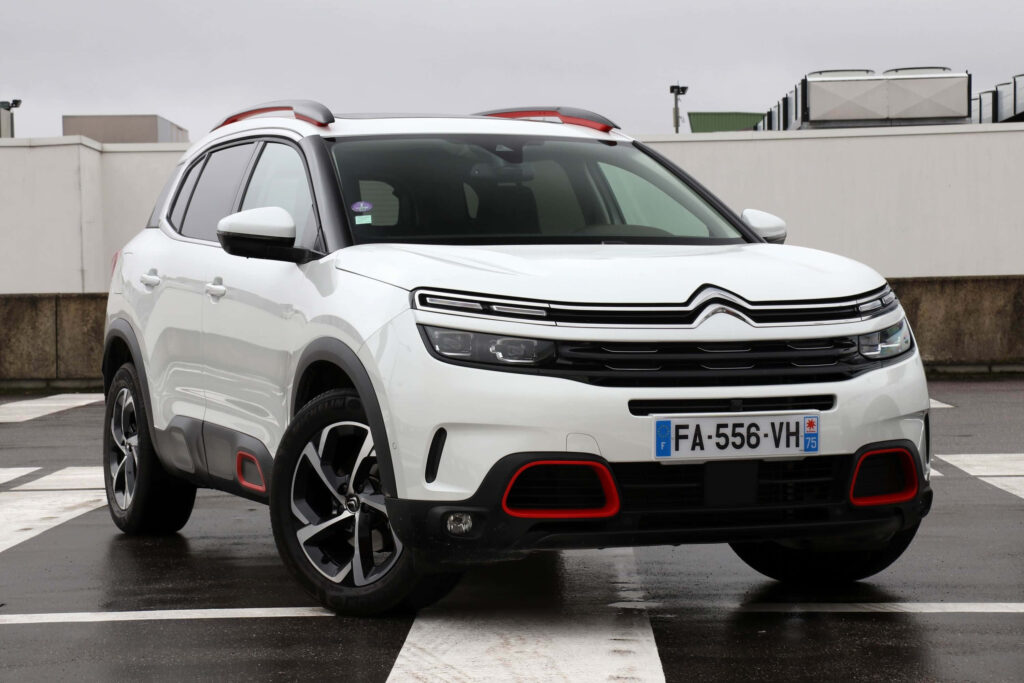 Modern Citroën SUV: Bold Design & Sophistication Wallpaper