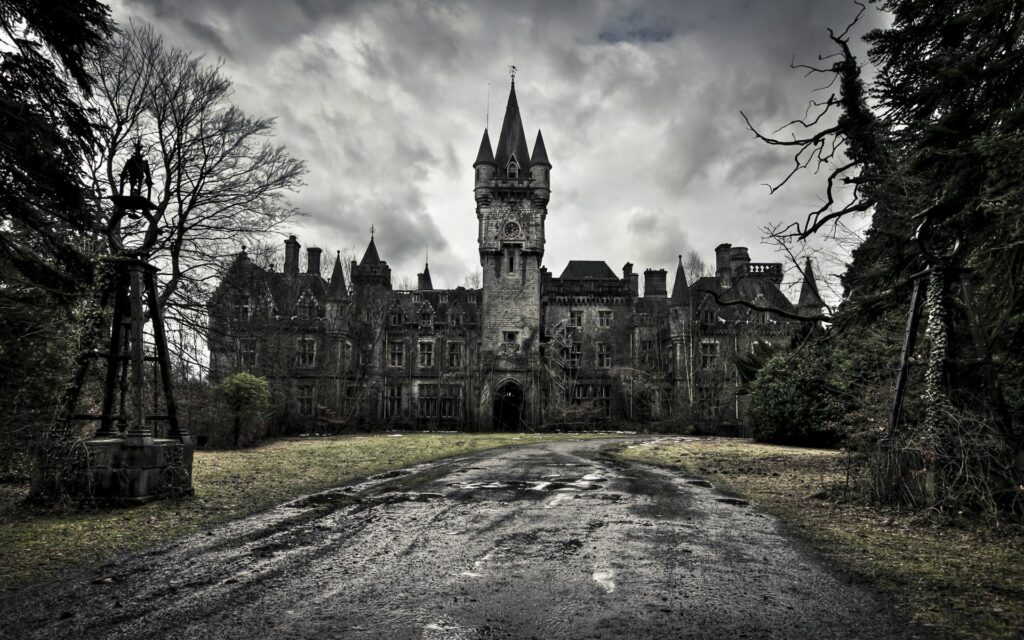 Haunting Gothic Castle Wallpaper: Moody Atmosphere & Dramatic Sky