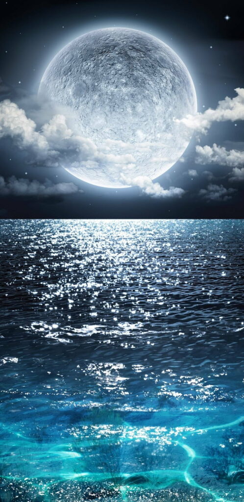 Shimmering Moonlit Reflections: HD Phone Wallpaper of a Moonscape Over the Ocean