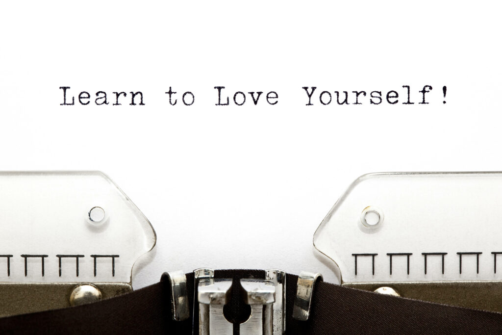 Timeless Wallpaper: 'Learn to Love Yourself' Typewriter Design