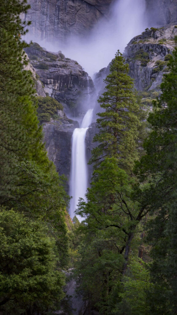 Jaw-Dropping Waterfall Mountains: The Ultimate iPhone Lock Screen Wallpaper
