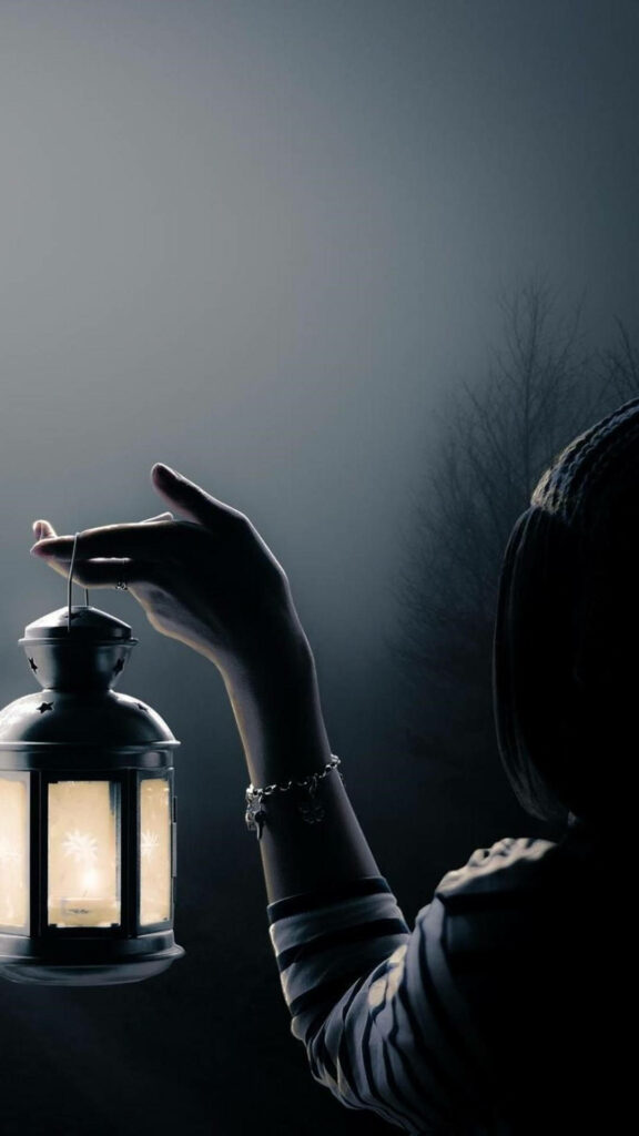 Mysterious Lantern Wallpaper for Samsung Galaxy S4 - Serene & Calming