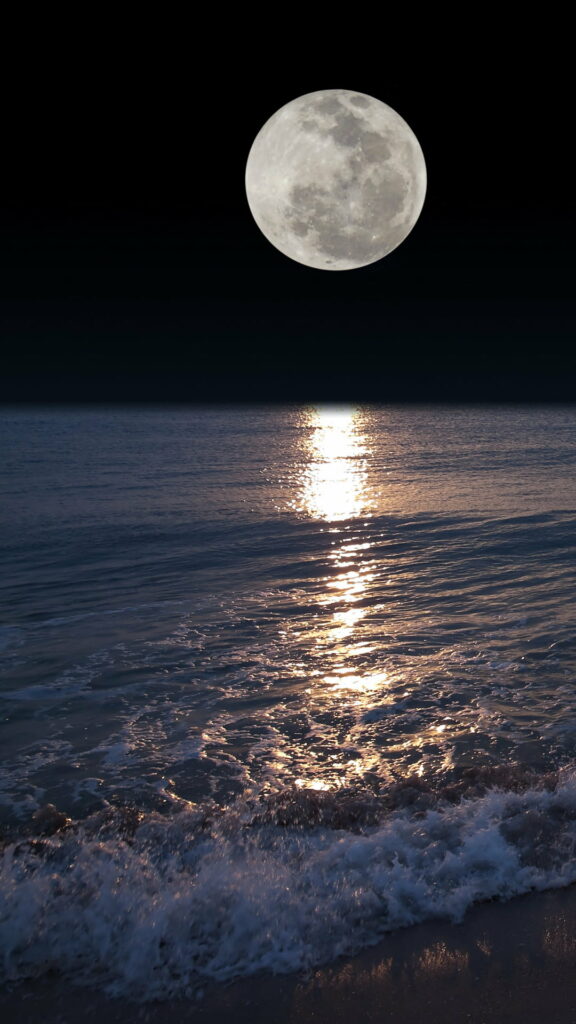 Majestic Moonlit Reflection: A Stunning HD Phone Wallpaper with Night Moon and Tranquil Waters