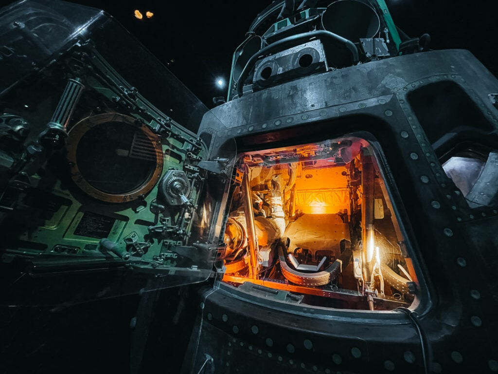 Stunning NASA Houston Space Center Spacecraft Module Wallpaper