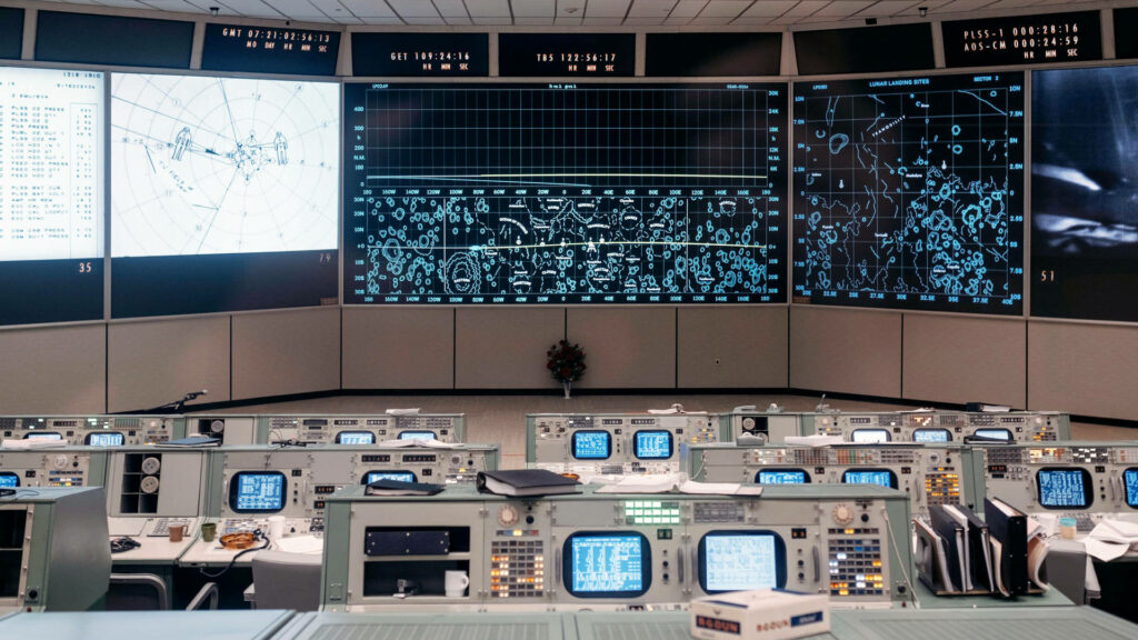 Nasa Houston Control Center Wallpaper - Space Mission Operations Setup