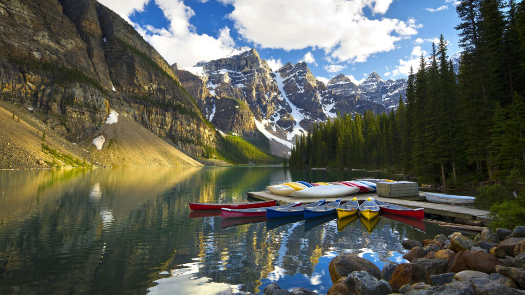 Mountain Majesty: The Stunning Scenery of Moraine Lake in Banff National Park, Alberta Canada Wallpaper