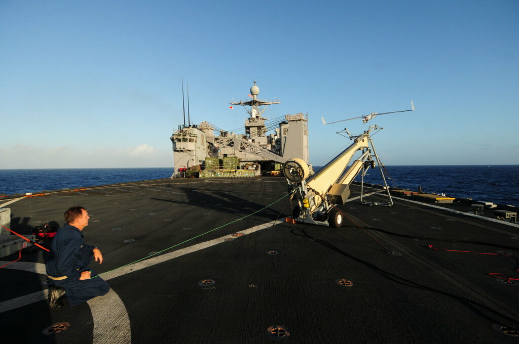 Unmanned Military Aircraft: Boeing Insitu Scaneagle in Action - HD Wallpaper