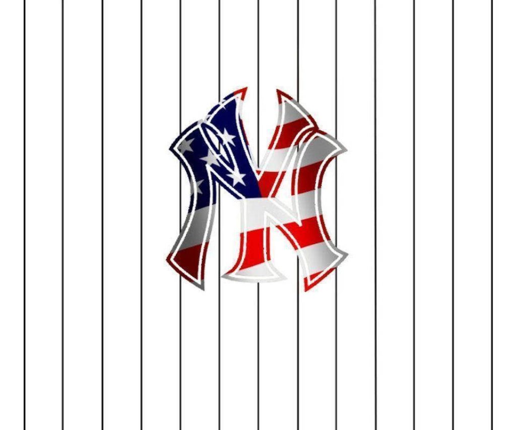 New York Yankees wallpaper with patriotic American flag logo on white pinstripe baseball background