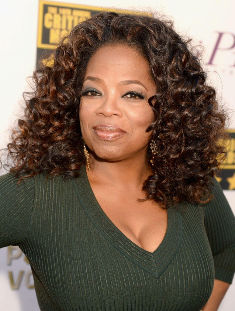 Oprah Winfrey Wallpaper: Iconic TV Host Background for Media Lovers