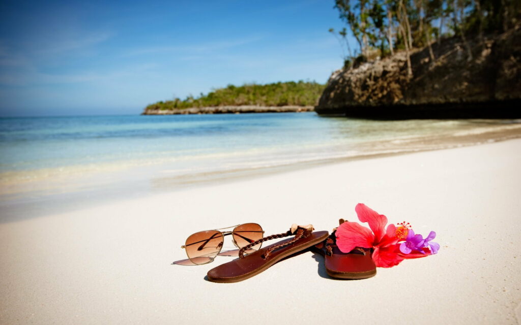 Serene Sands: A Spectacular Summer Getaway in HD Wallpaper