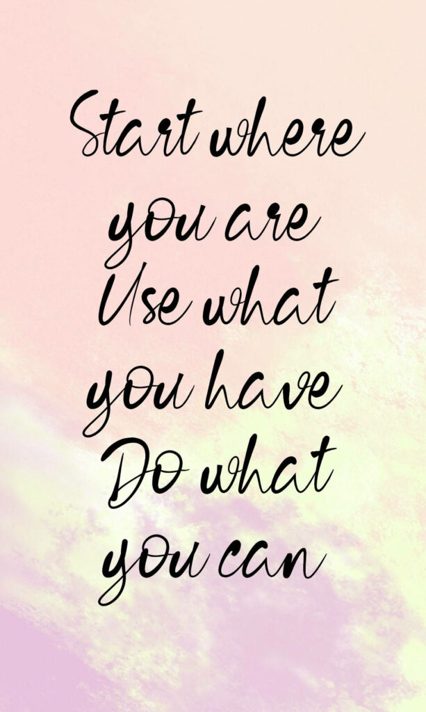 Elegant Inspirational Quote Wallpaper: Soft Pastel Gradient Background