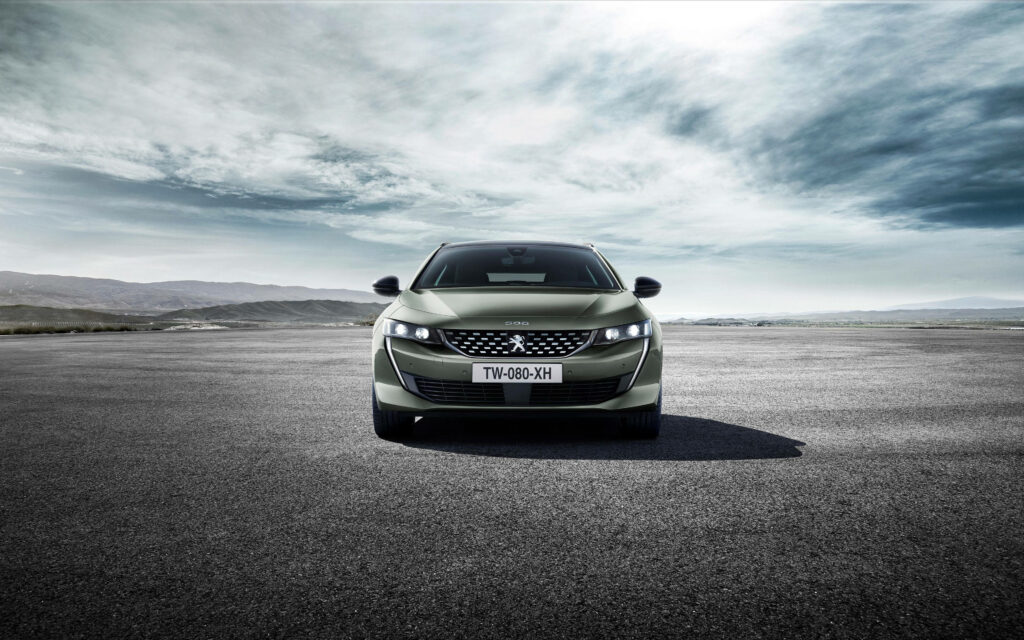Peugeot 508 SW Gray Wallpaper: Sleek Modern Design & Scenic Backdrop