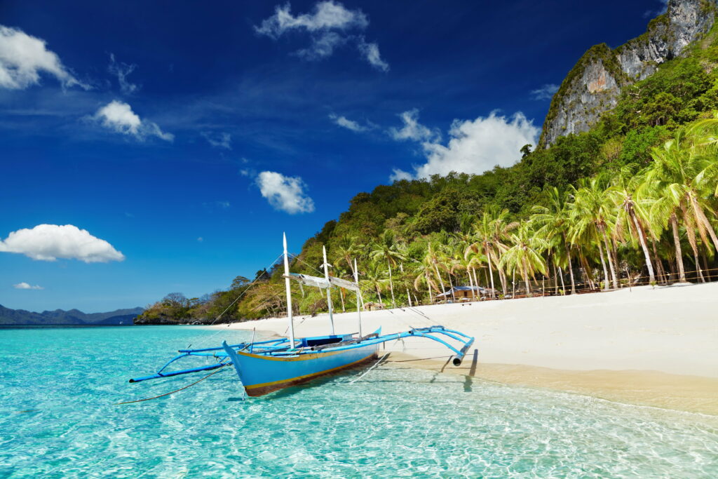 Island Bliss: Captivating Expanse of Exotic Beauty in the Philippines Wallpaper