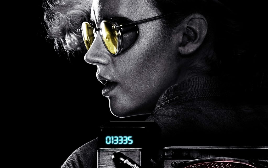 Phoebe Spengler Ghostbusters wallpaper high contrast portrait yellow goggles glowing PKE meter