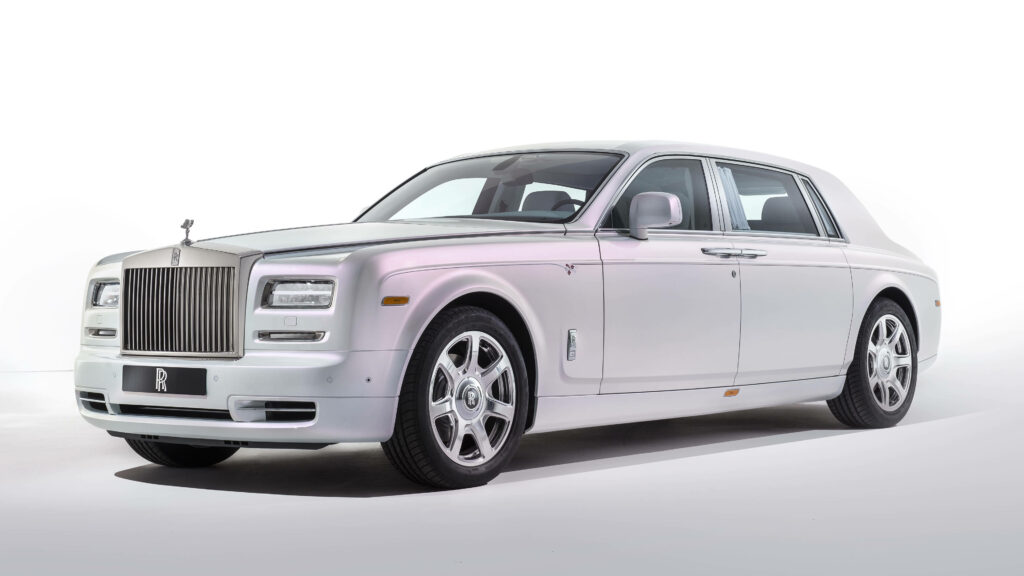 Rolls-Royce Phantom white luxury car 4K wallpaper elegant design minimalist background