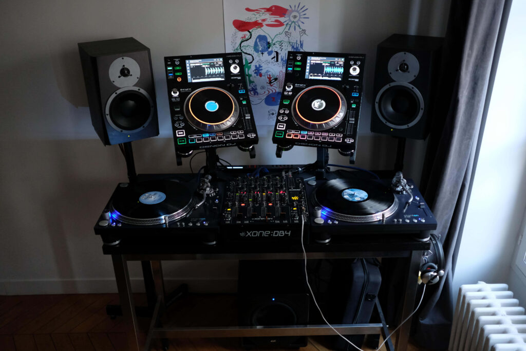 Modern DJ Home Studio Wallpaper with Turntables & Mixer