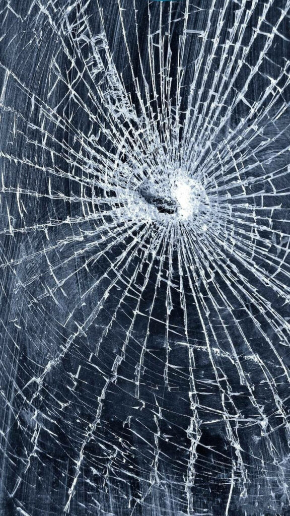 Crack-Proof Your Phone: Guarding Your Device with a Shielding Case and Tempered Glass Wallpaper