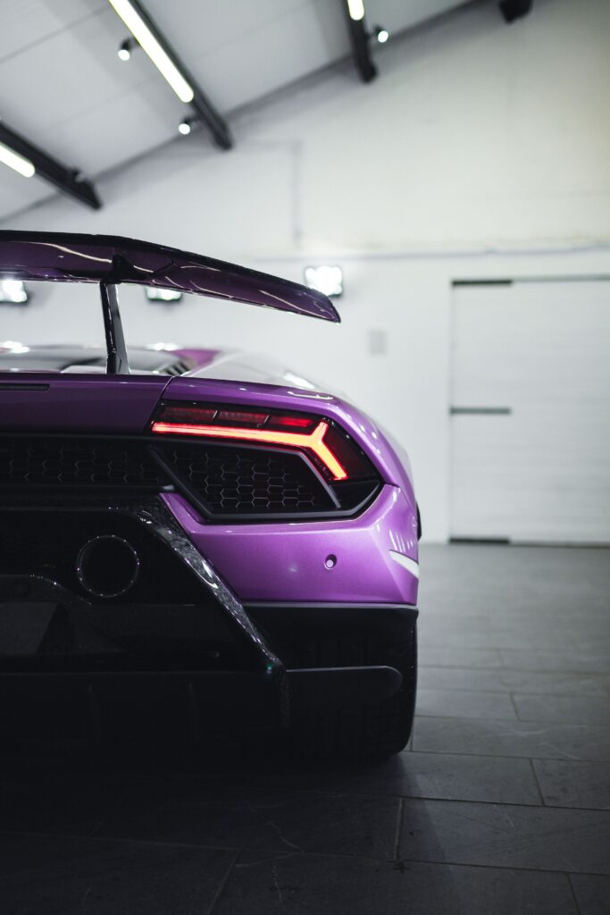 Striking Purple Lamborghini Supercar Wallpaper: Sleek Design & Style