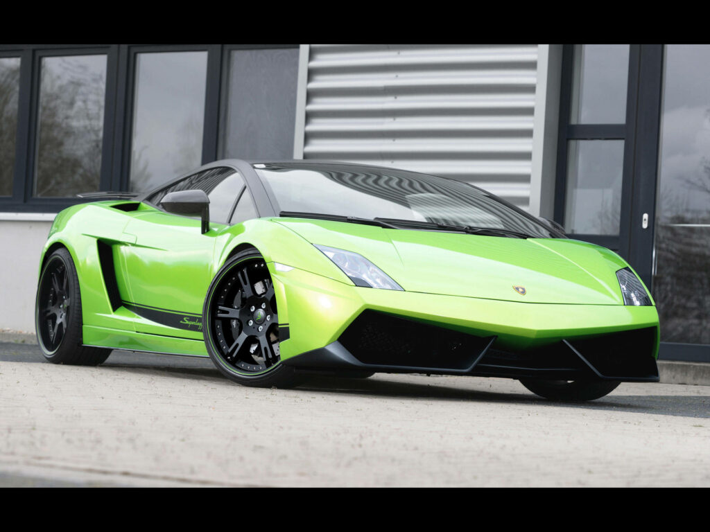 Rare Apple Green Delight: Exquisite 4K Background of Lamborghini Gallardo Wallpaper
