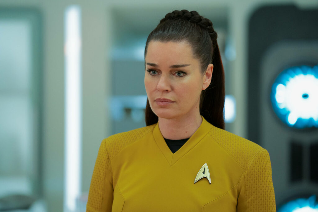 Rebecca Romijn as Commander Una Chin-Riley - Futuristic Starfleet Wallpaper