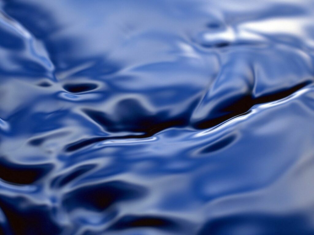 Reflective Blue Liquid Texture Wallpaper - Smooth Background Design