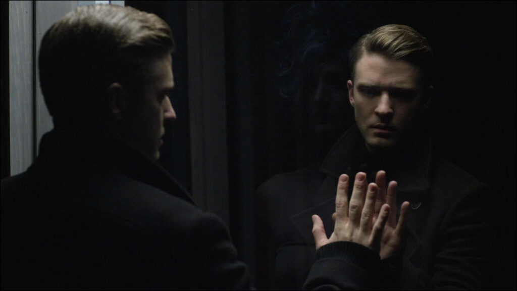 Justin Timberlake Mirrors Music Video Wallpaper - Reflective & Dramatic